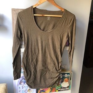 Long sleeve maternity shirt old navy